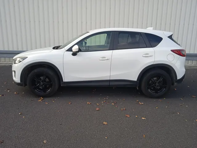 Biała Mazda CX-5, sprzedany, widok z boku
